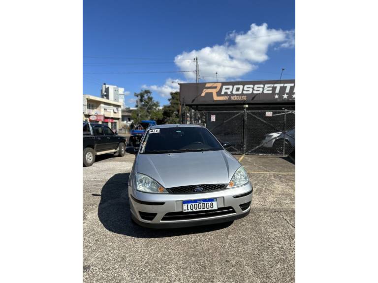 FORD - FOCUS - 2008/2008 - Prata - R$ 28.500,00