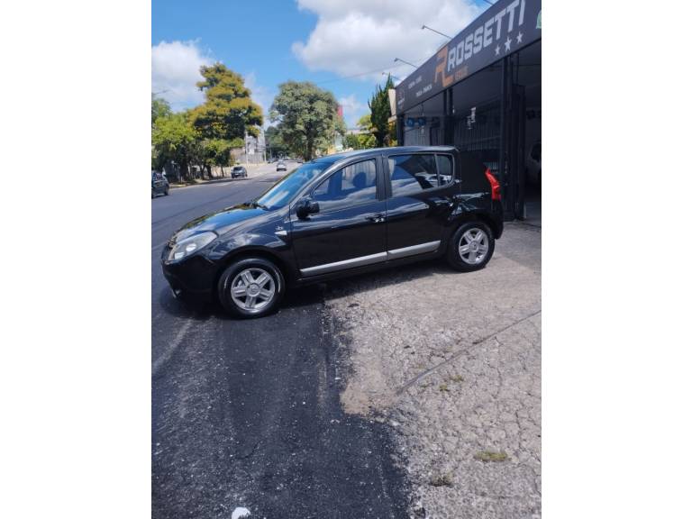 RENAULT - SANDERO - 2009/2010 - Preta - R$ 28.500,00