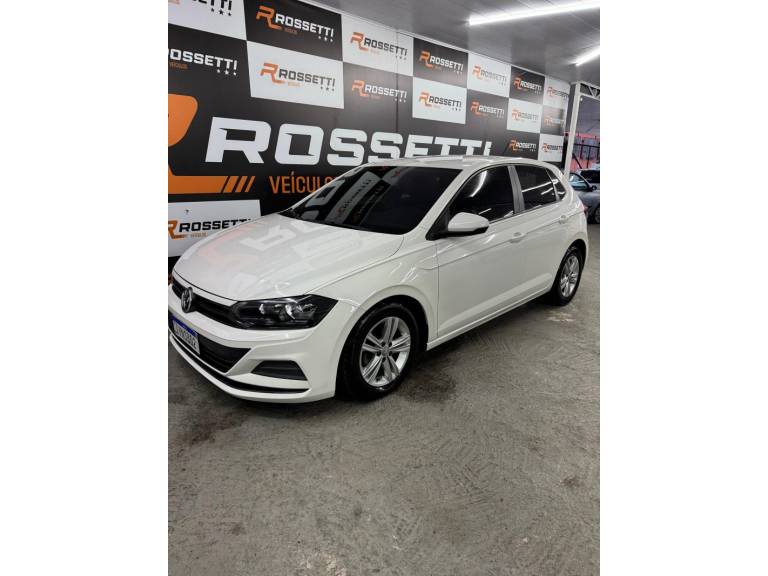 VOLKSWAGEN - POLO - 2017/2018 - Branca - R$ 62.500,00