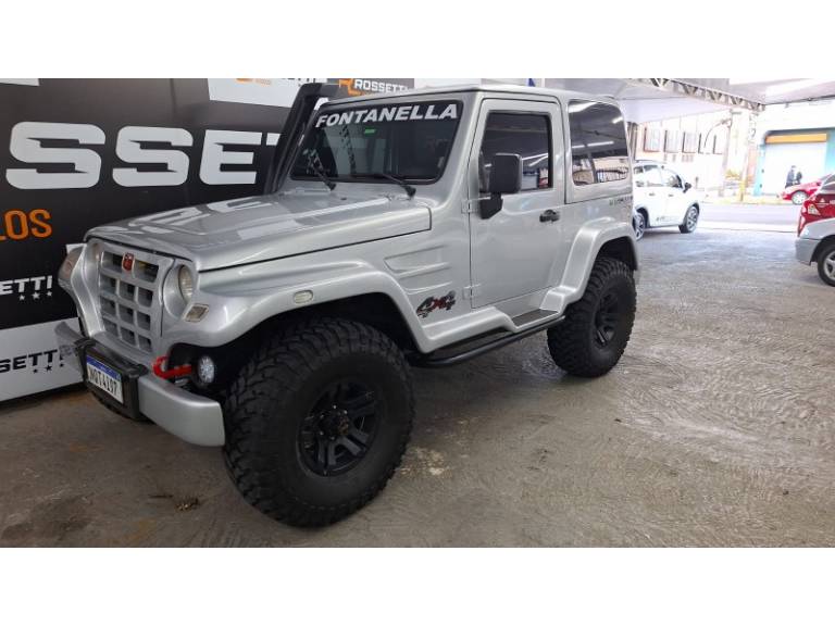 TROLLER - T4 - 2009/2010 - Prata - R$ 120.000,00