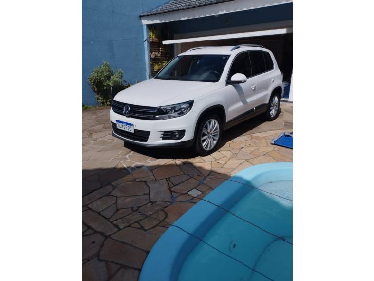 VOLKSWAGEN - TIGUAN - 2012/2013 - Branca - R$ 65.900,00