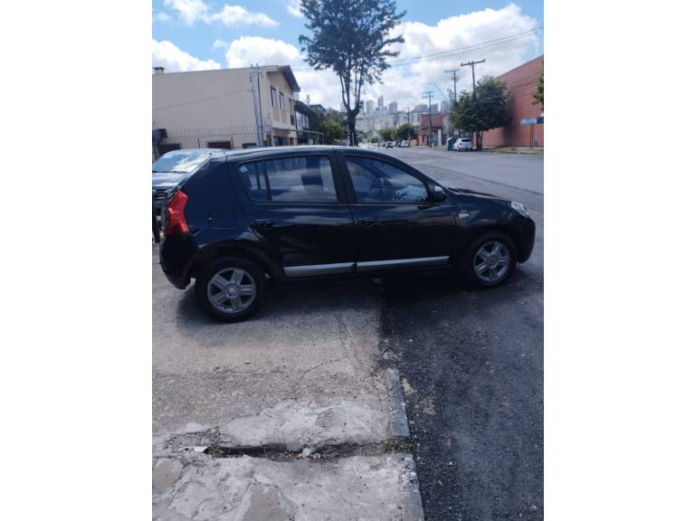 RENAULT - SANDERO - 2009/2010 - Preta - R$ 28.500,00