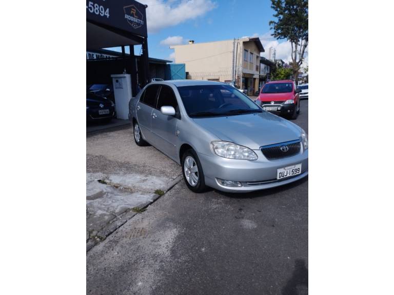 TOYOTA - COROLLA - 2006/2007 - Prata - R$ 40.900,00