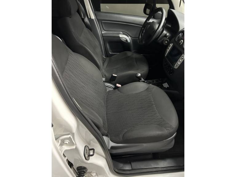 CITROËN - C3 - 2011/2012 - Branca - R$ 28.500,00