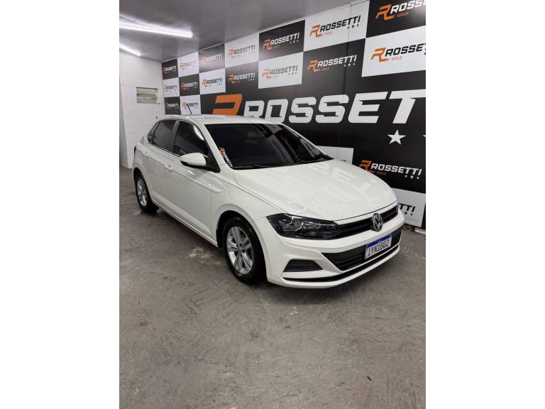 VOLKSWAGEN - POLO - 2017/2018 - Branca - R$ 62.500,00