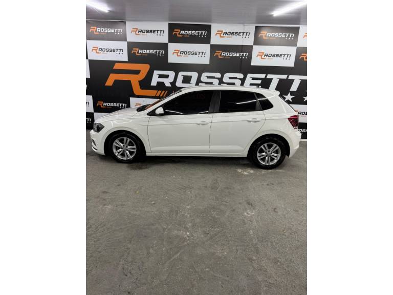 VOLKSWAGEN - POLO - 2017/2018 - Branca - R$ 62.500,00