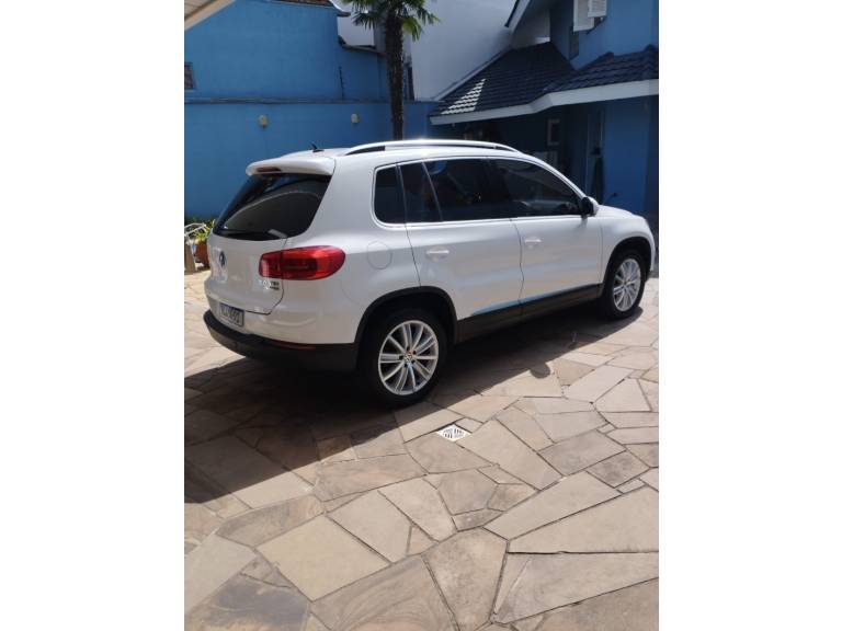VOLKSWAGEN - TIGUAN - 2012/2013 - Branca - R$ 65.900,00
