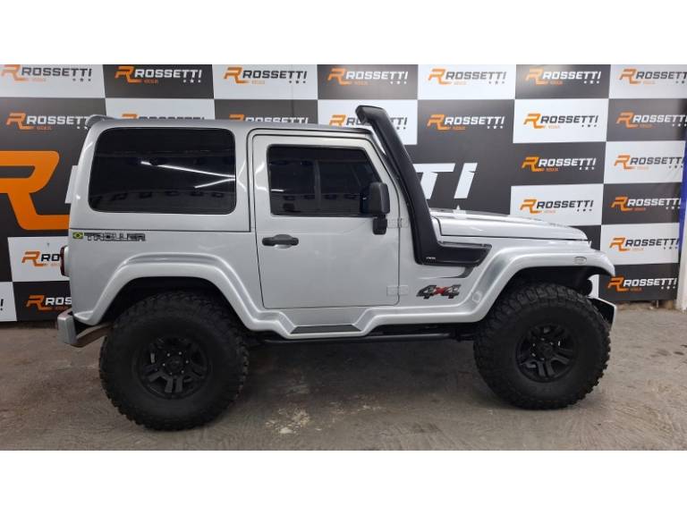 TROLLER - T4 - 2009/2010 - Prata - R$ 120.000,00
