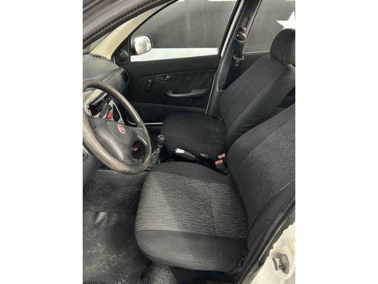 FIAT - PALIO - 2011/2012 - Branca - R$ 24.990,00