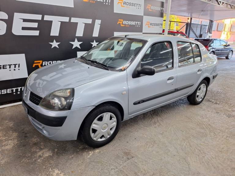 RENAULT - CLIO - 2004/2005 - Prata - R$ 19.900,00
