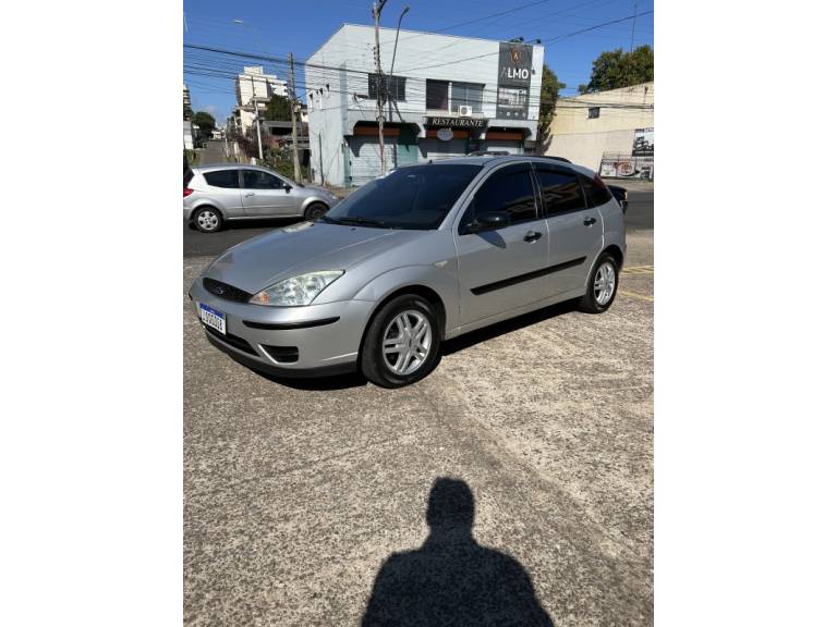 FORD - FOCUS - 2008/2008 - Prata - R$ 28.500,00