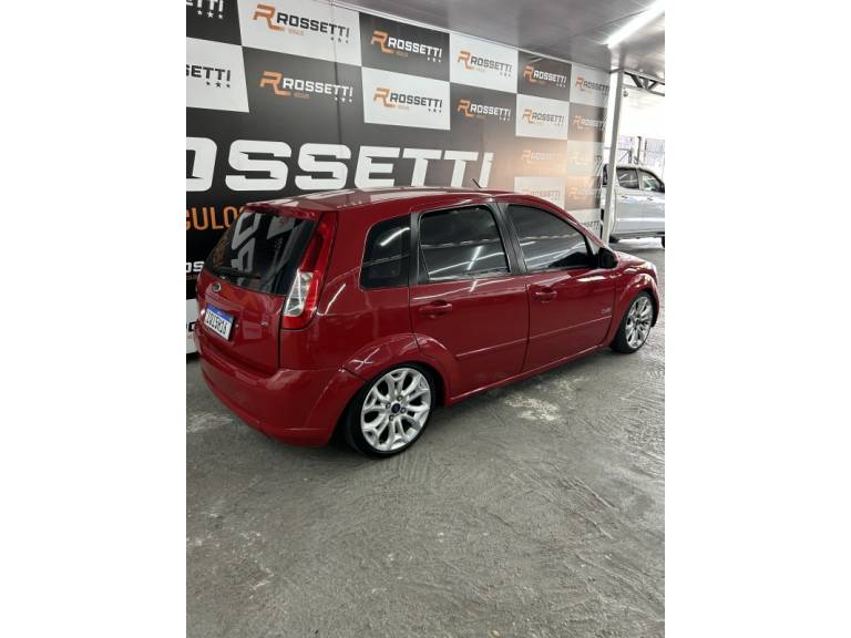 FORD - FIESTA - 2009/2010 - Vermelha - R$ 28.500,00